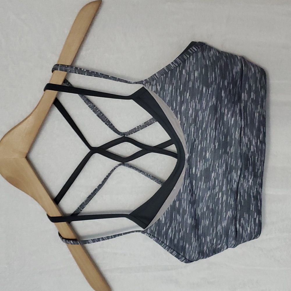 ZYIA Sage Crisscross Back Luxe Sports Bra Size XS